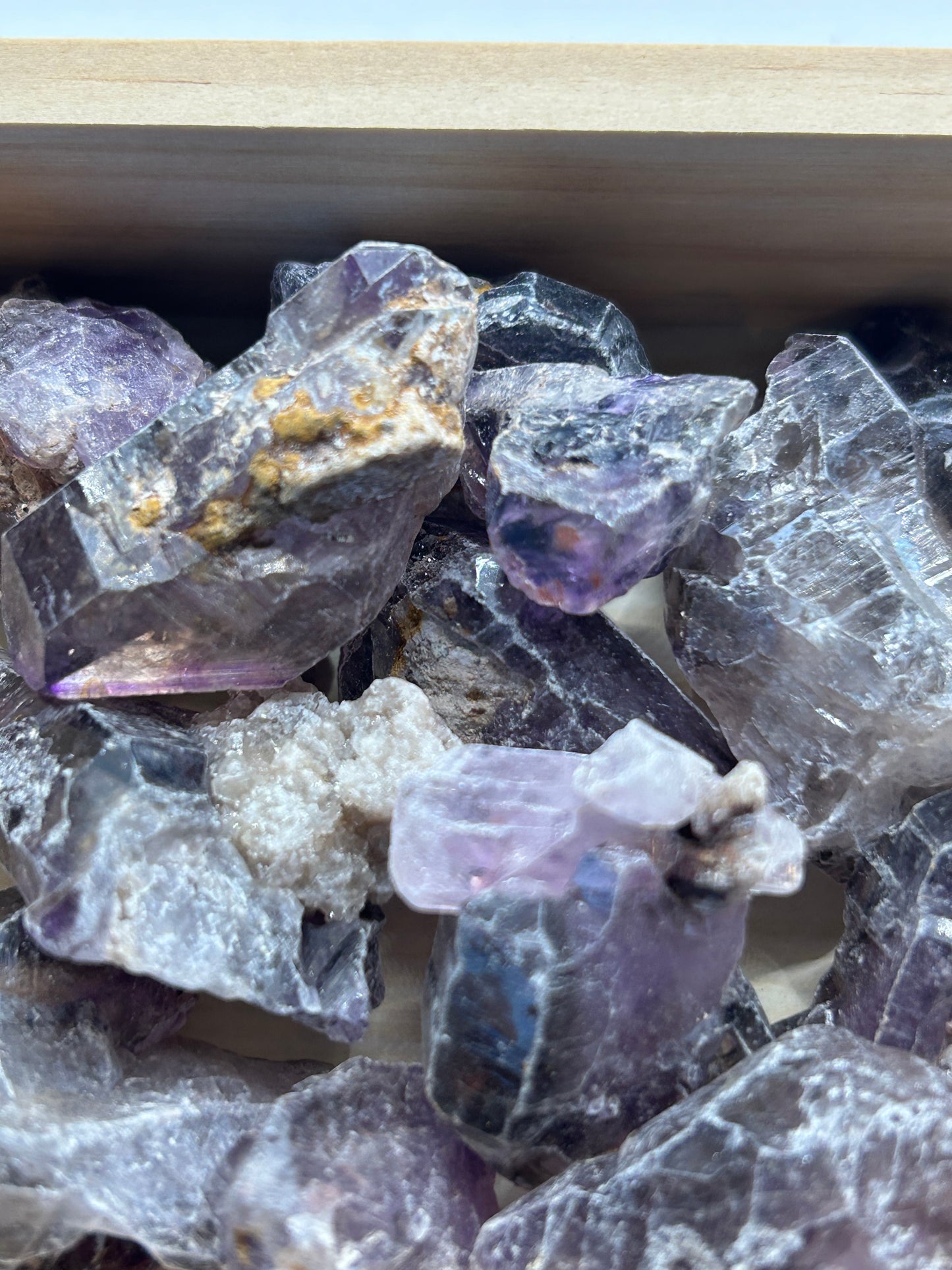 Tumble(s) - Amethyst (Raw)