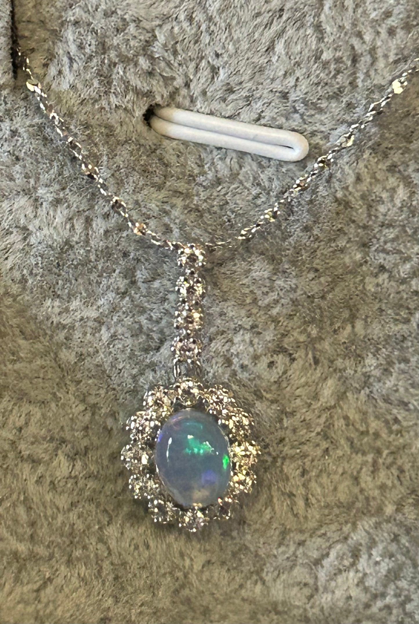 Necklace(s) - Opal