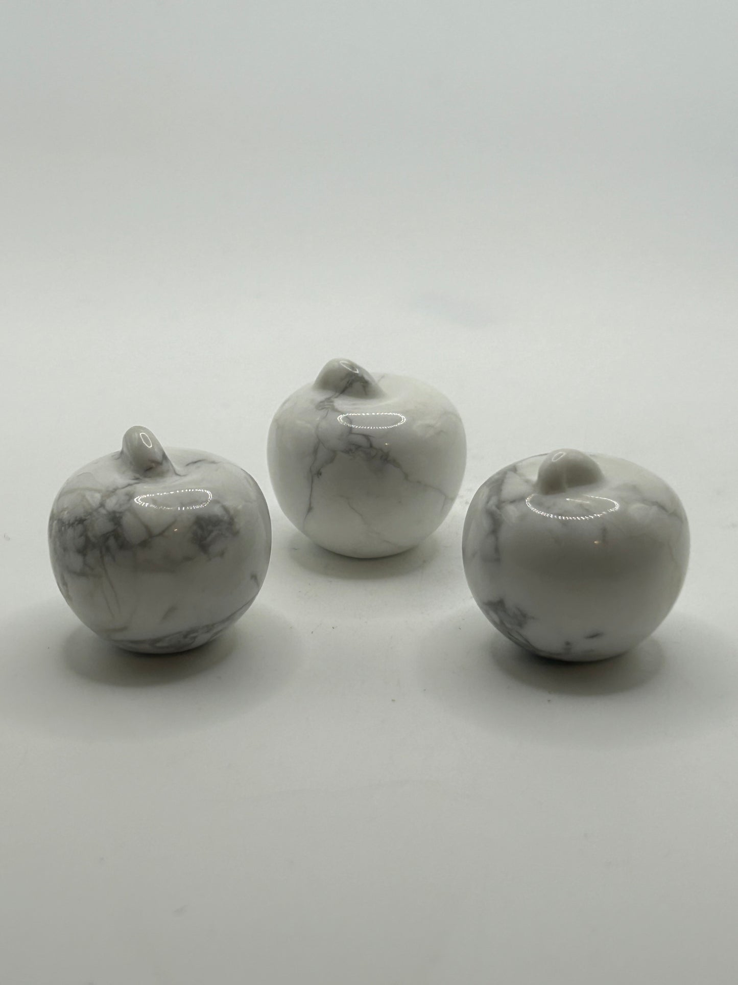 Apple(s) - Mixed Materials