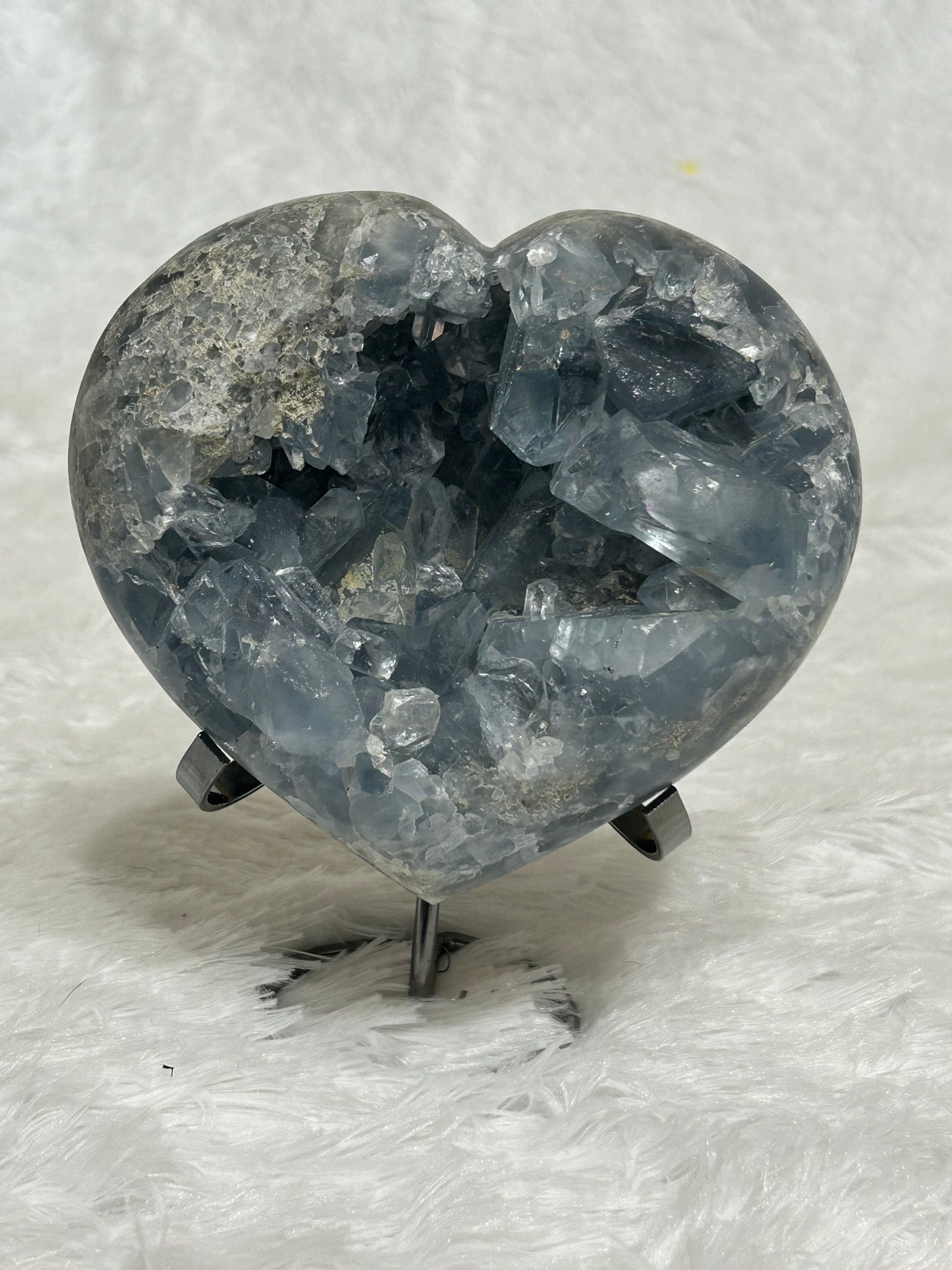Heart(s) - Celestite. Raw