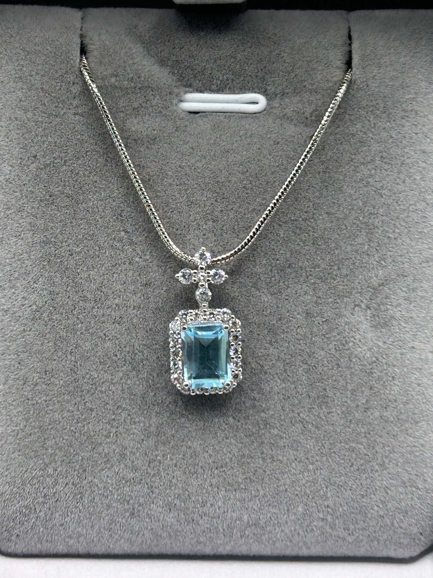 Necklace(s) - Topaz