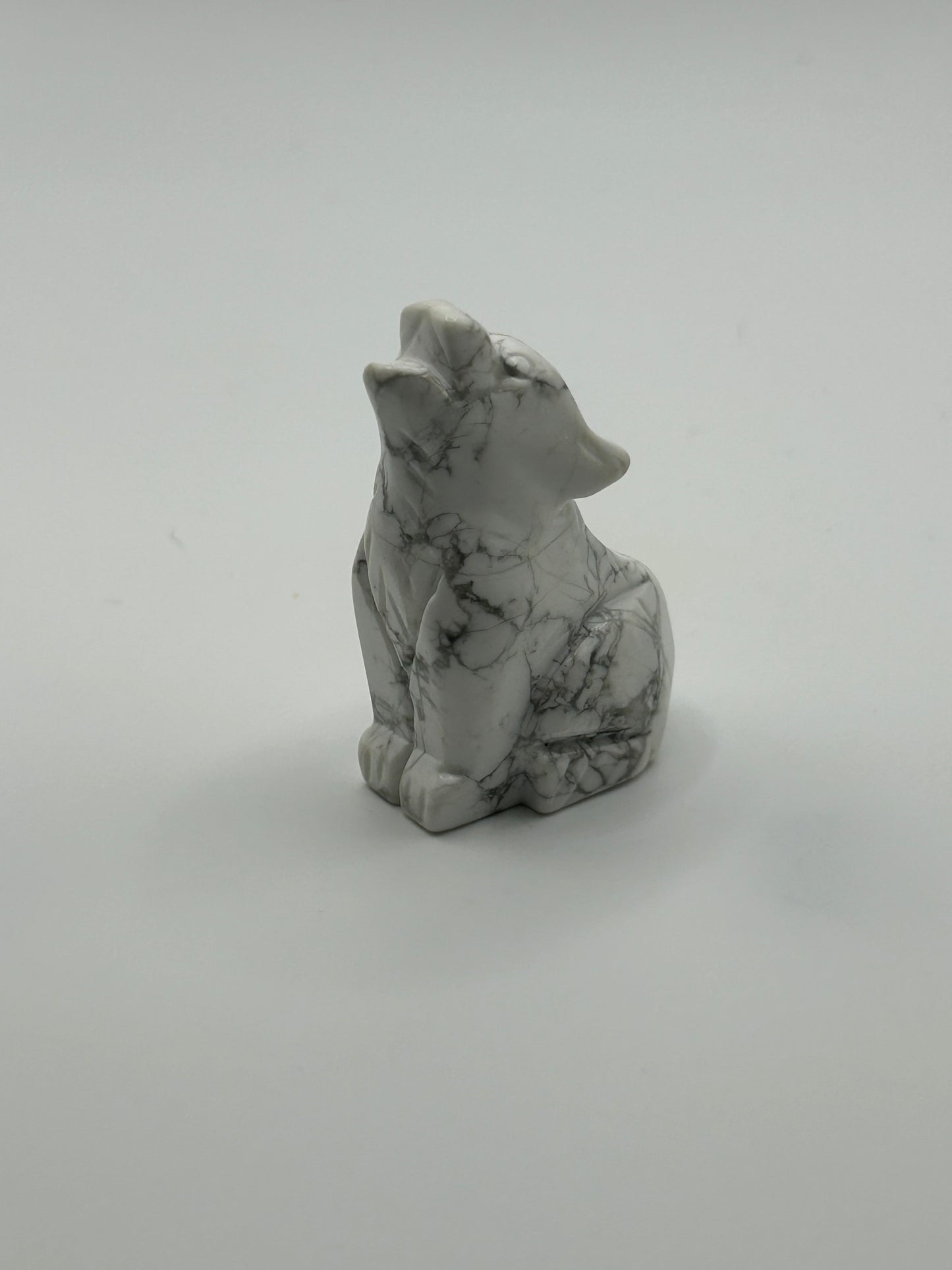 Wolf - Howlite