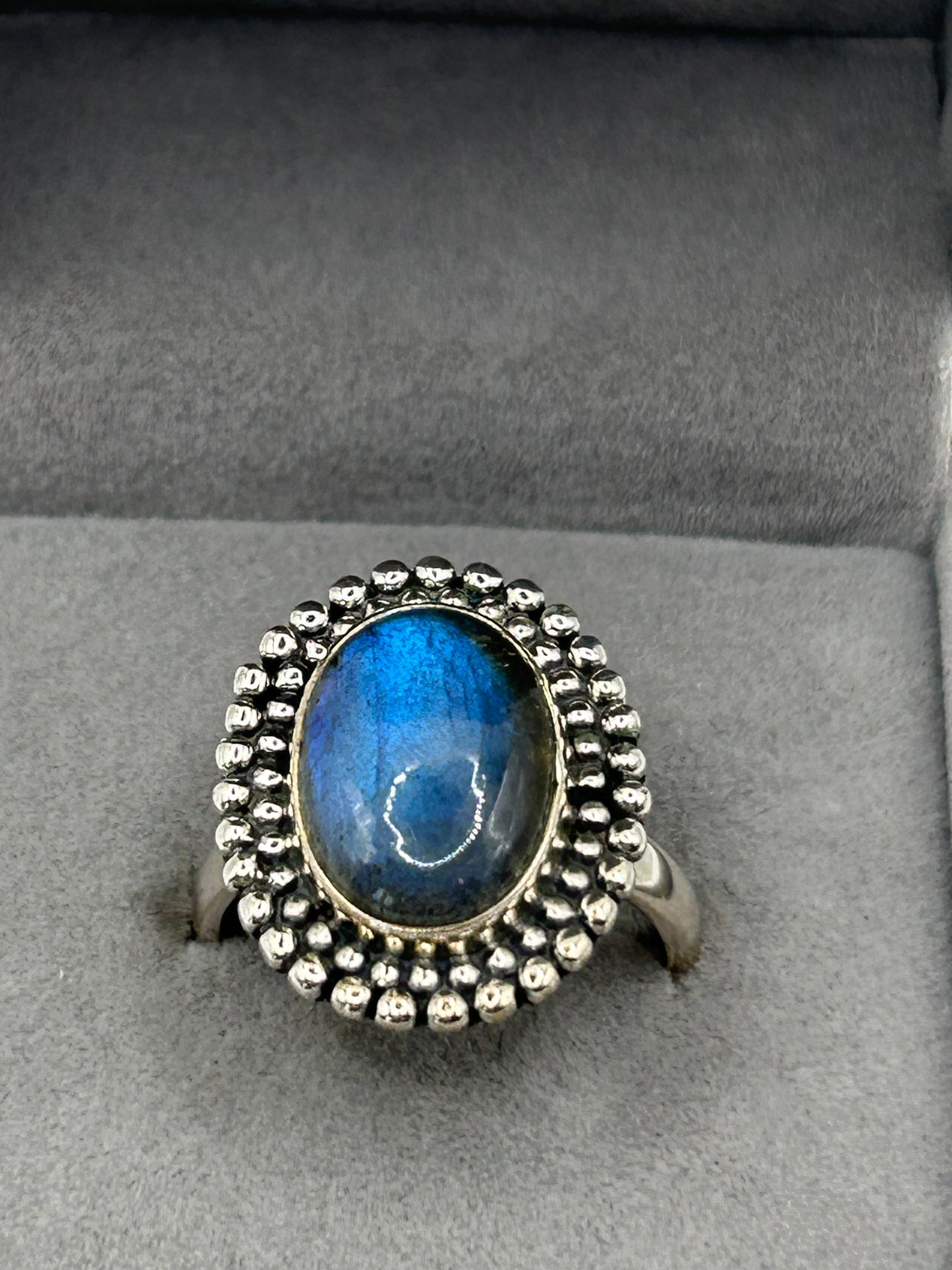 Ring(s) - (9012) - Labradorite