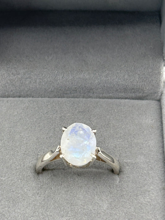 Ring(s) - (9073) - Moonstone