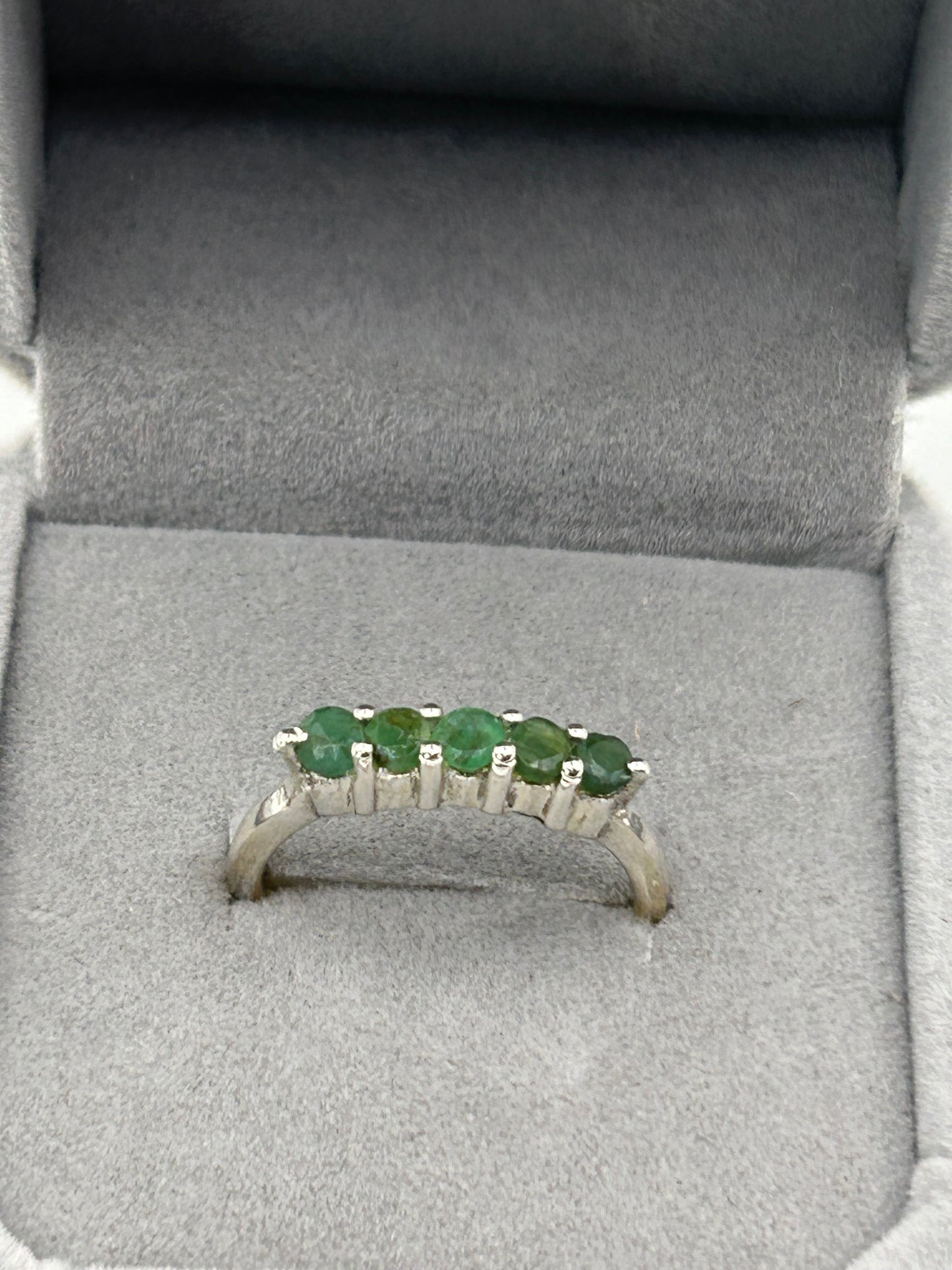 Ring(s) - (9081) - Emerald