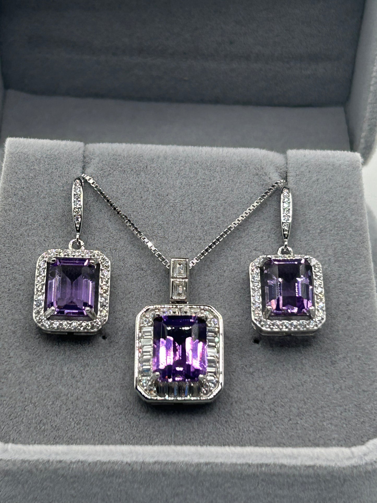 Necklace and Earring Set(s) (925 Sterling Silver)