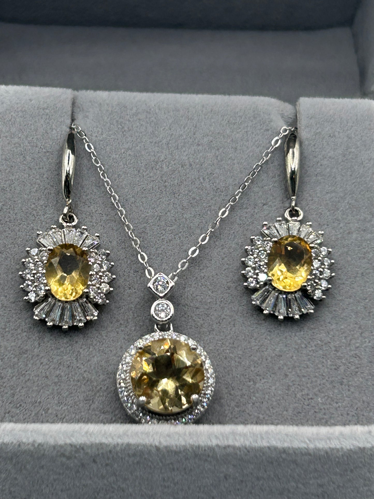 Necklace and Earring Set(s) (925 Sterling Silver)