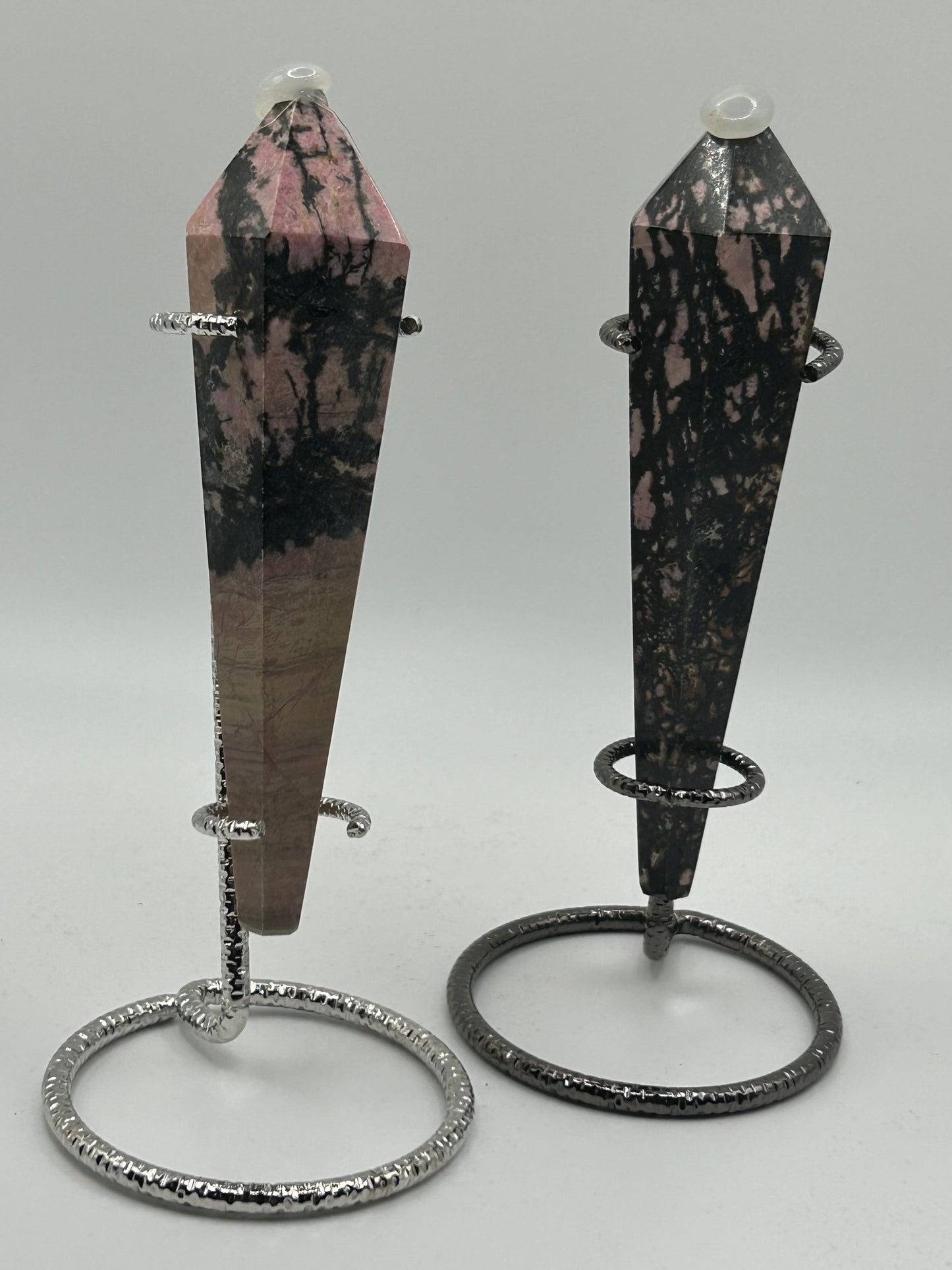 Wand(s) - Rhodonite