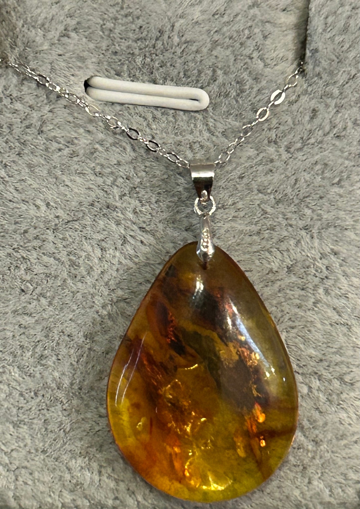 Necklace(s) - Amber