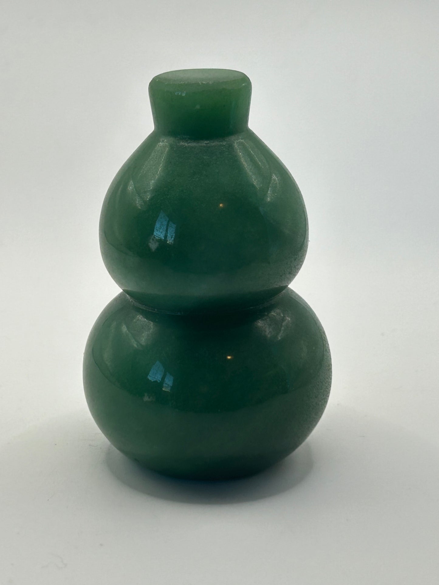 Hulu(s) - Green Aventurine