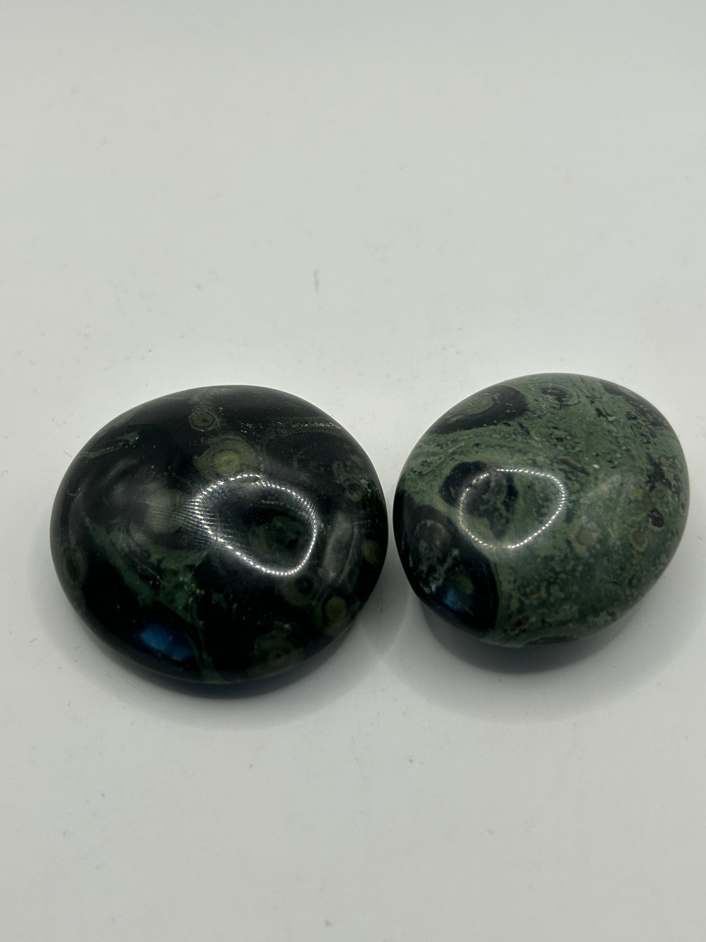 Palm Stone(s), Kabamba Jasper i